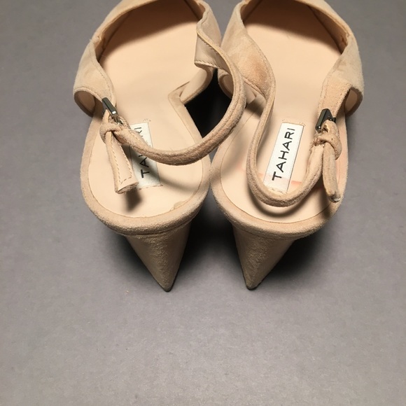 Light taupe leather upper. Size 7.5 - Picture 3 of 3